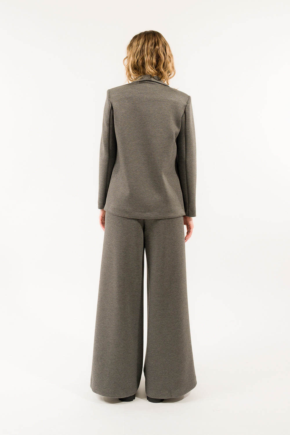 COMPLETO GIACCA E PANTALONE