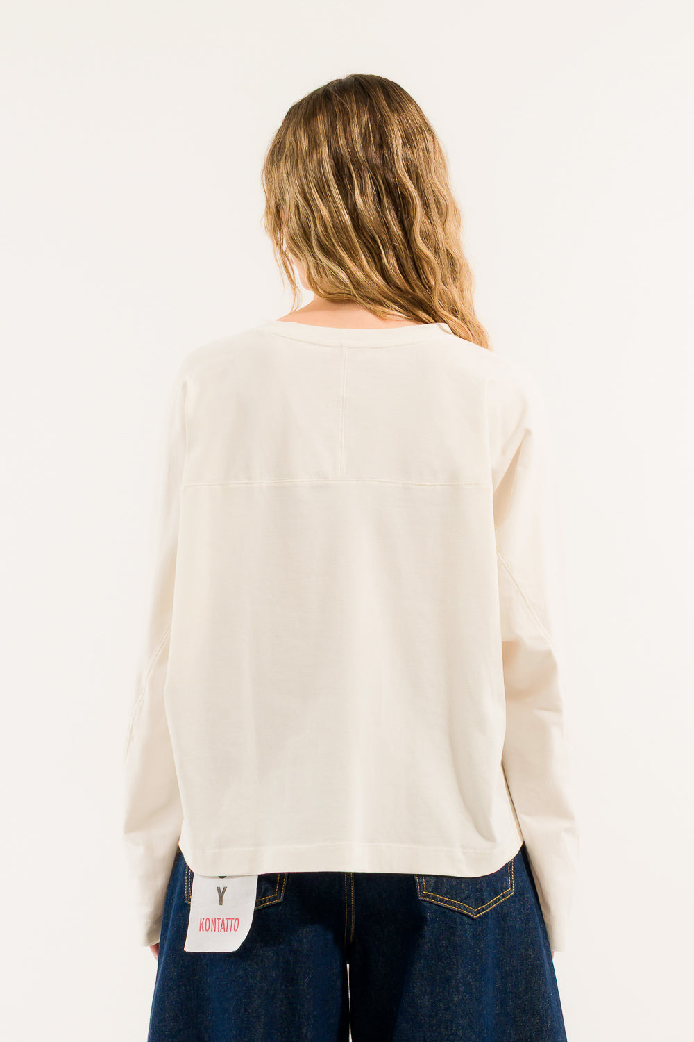 T-SHIRT OVER