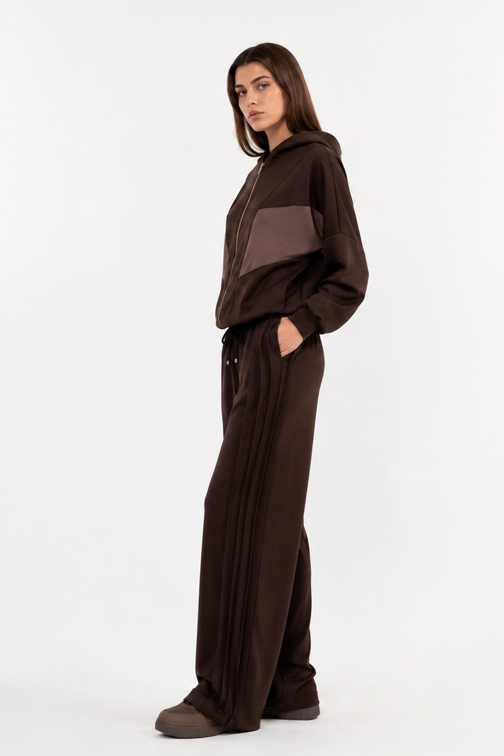 COMPLETO FELPA CAPPUCCIO E PANTALONE