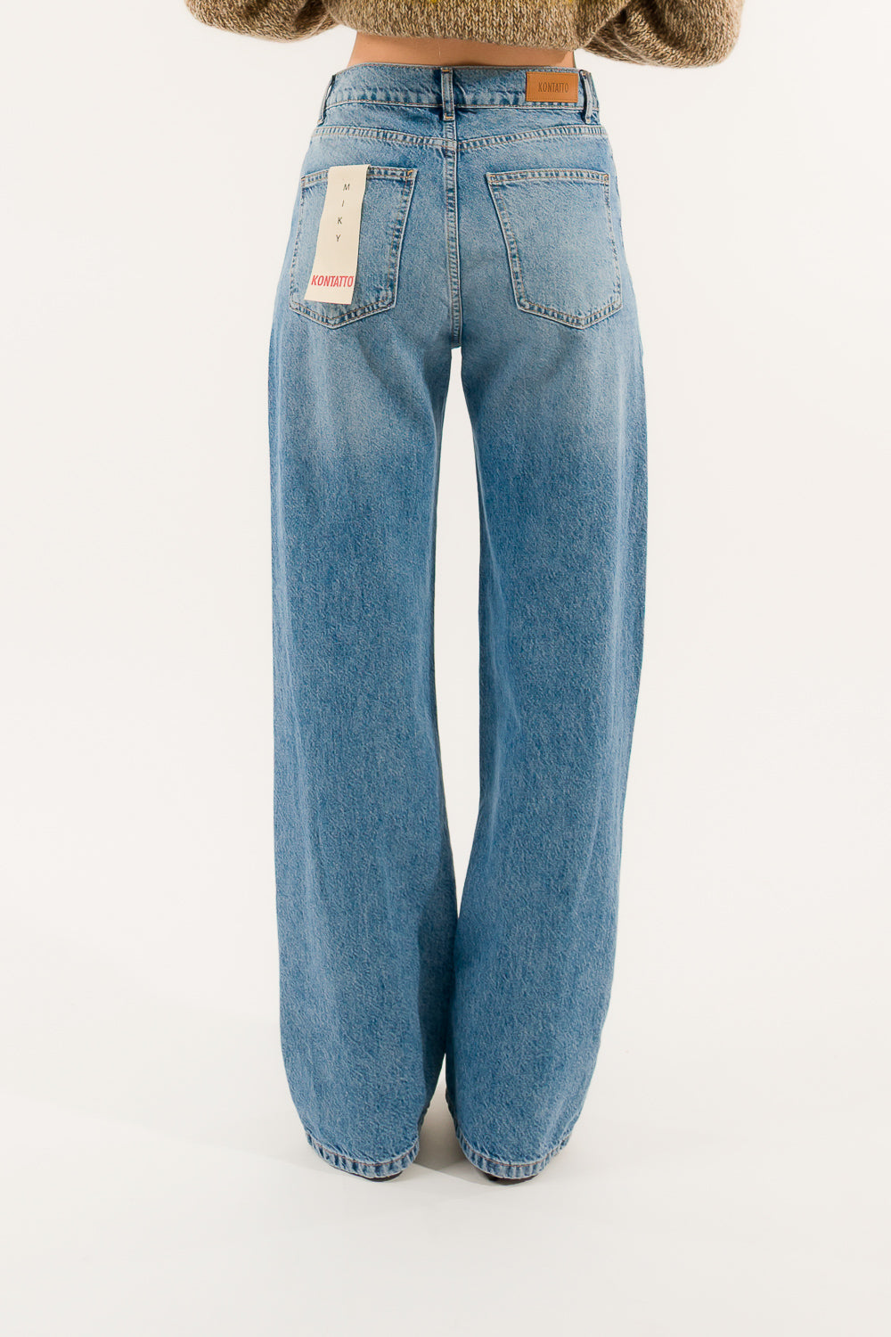 JEANS MIKY ABBOTTONATURA ASIMMETRICA